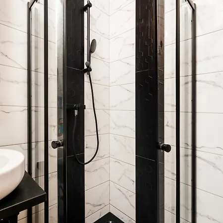 Polesie Gdanska Brick Studio Apartment *