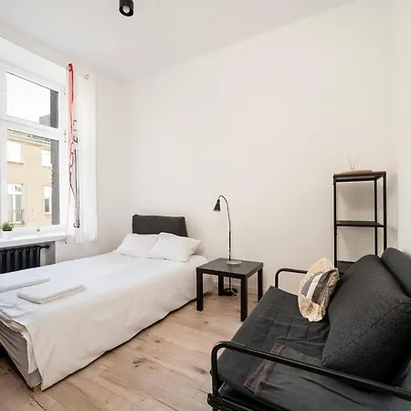 Polesie Gdanska Brick Studio Apartment